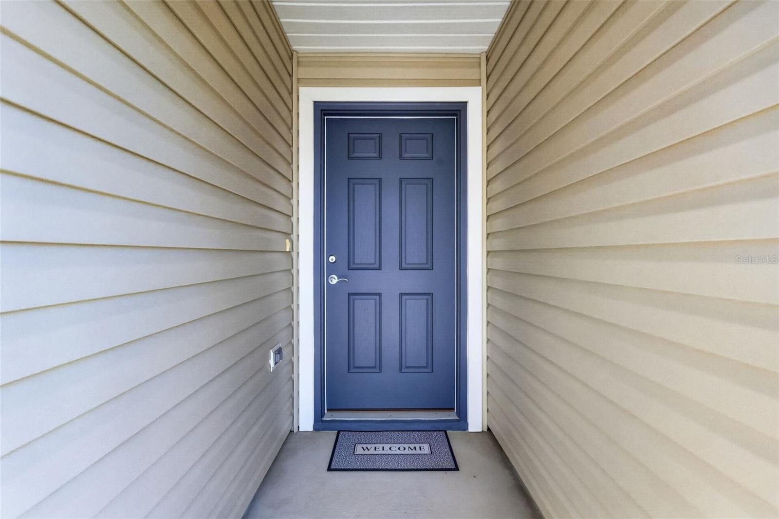 737 LOUISE LANE