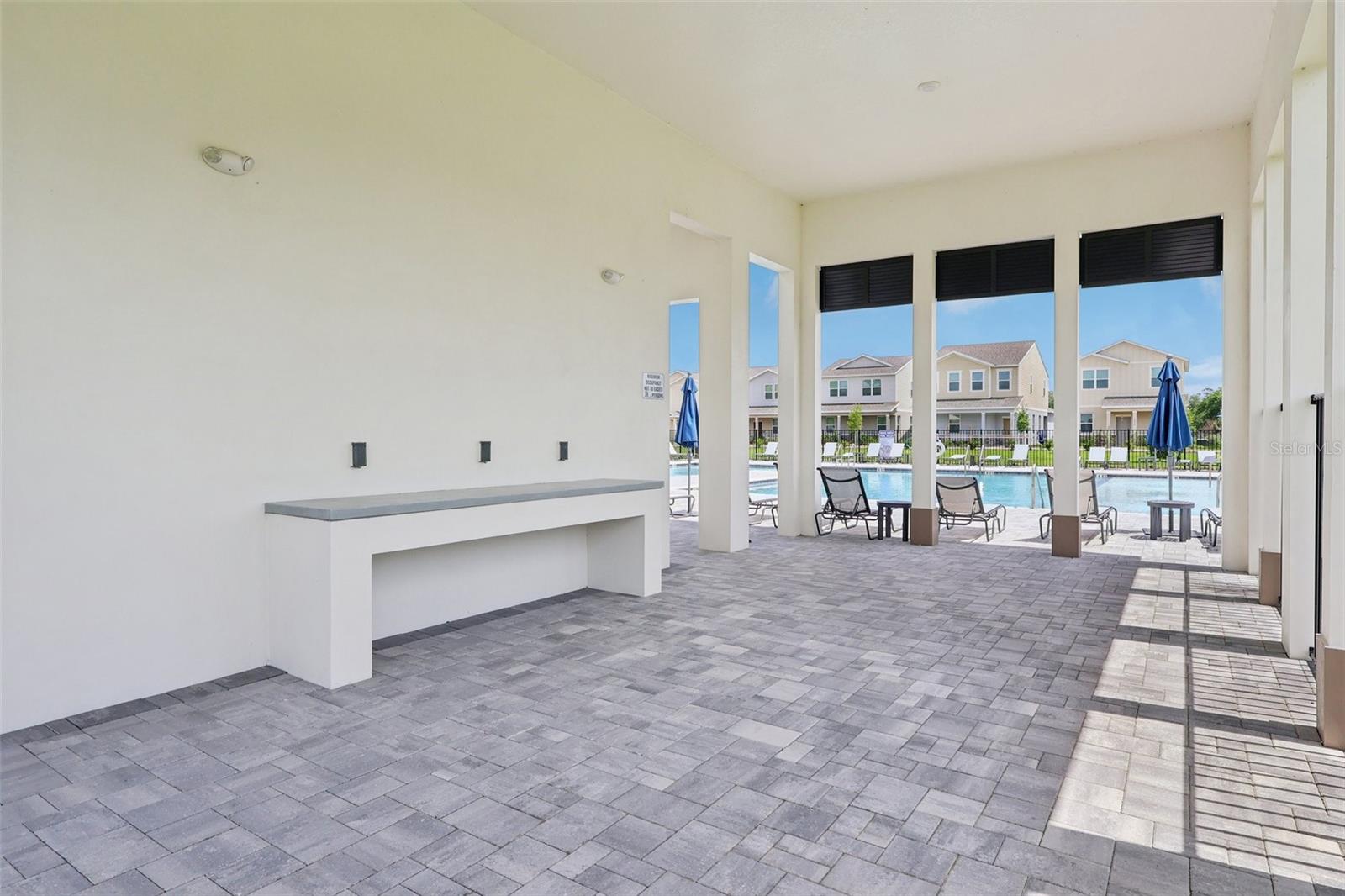 1807 LATTICE WAY