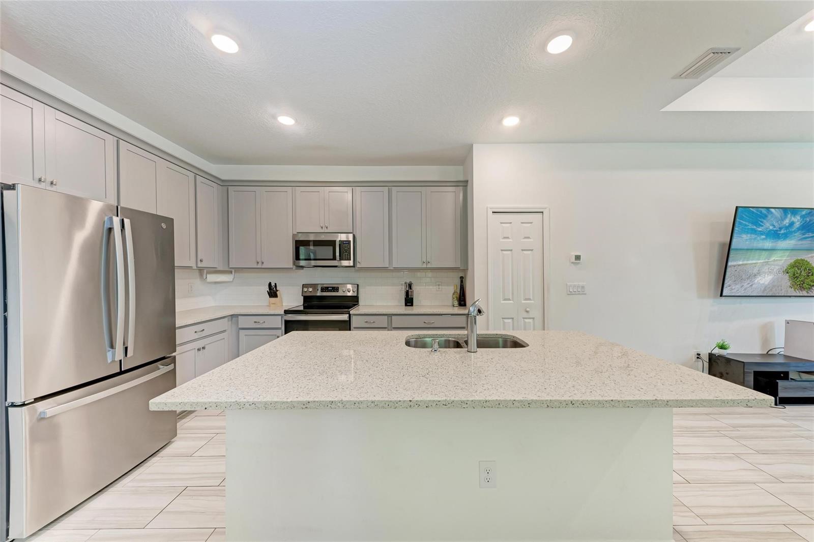 8721 FIREFLY PLACE