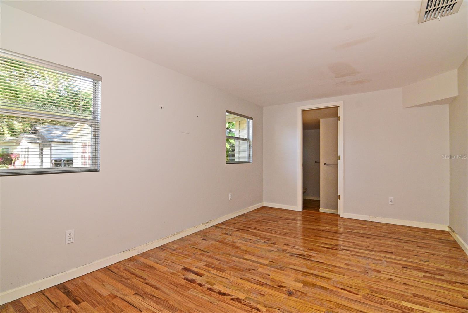 CONWAY PARK - Residential Lease