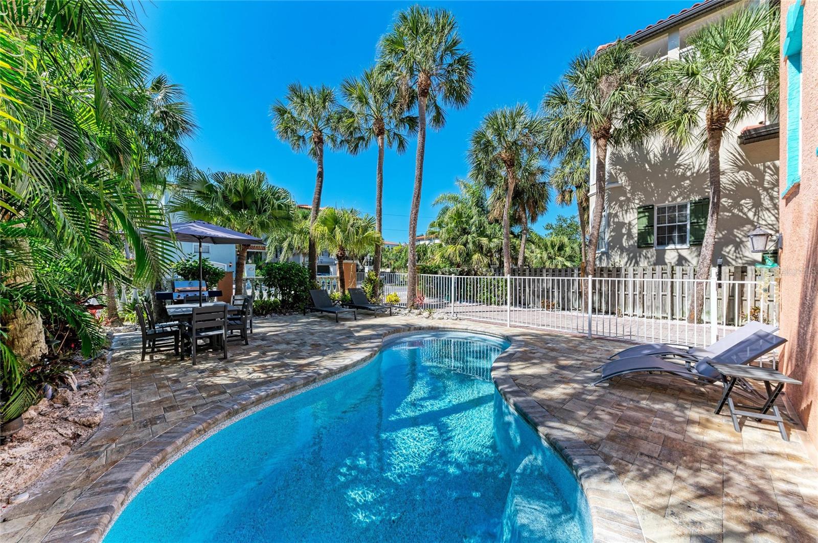 CASANAS - Residential