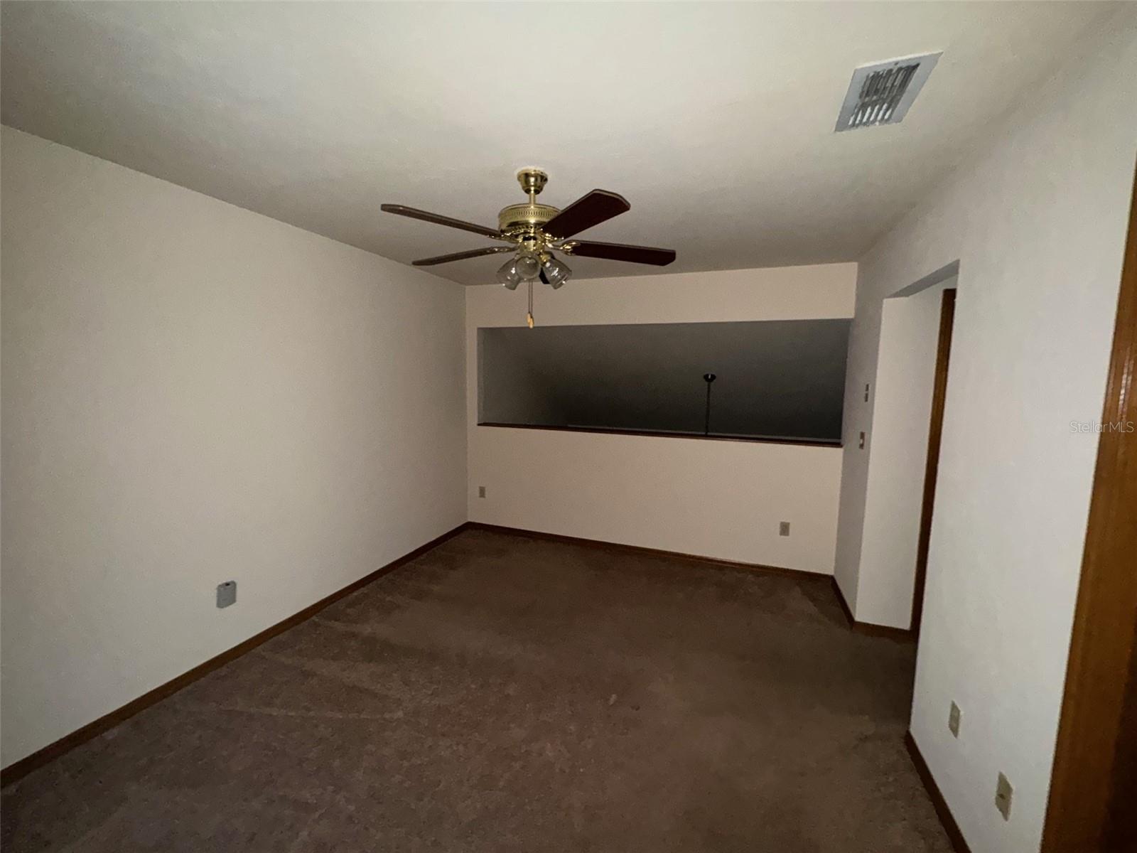 ROCKWOOD VILLAS UNIT II - Residential Lease