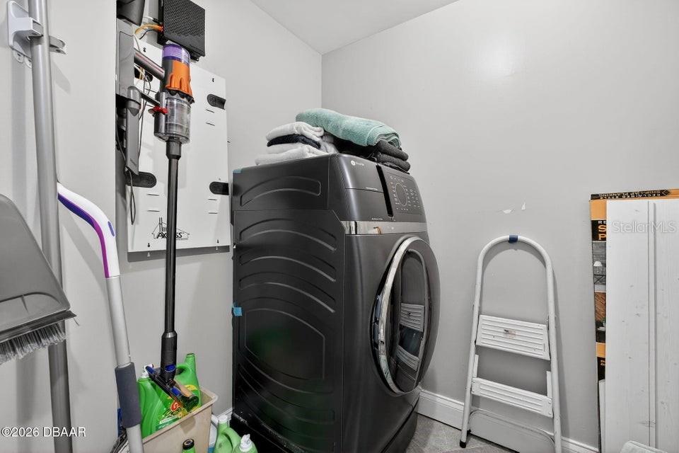 MARINA GRANDE/HALIFAX 01 - Residential