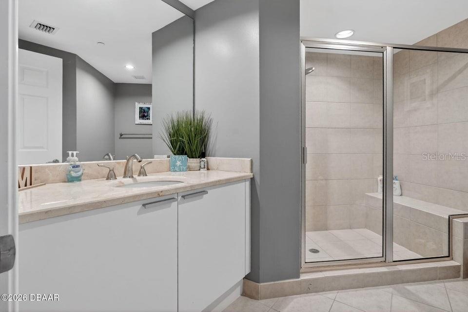 MARINA GRANDE/HALIFAX 01 - Residential