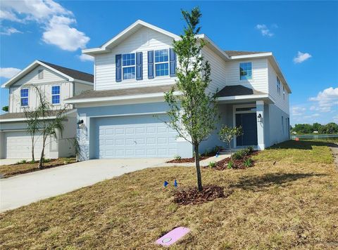 A home in WINTER HAVEN