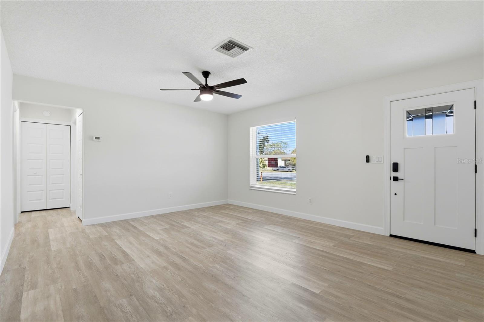 DELTONA LAKES UN 72 - Residential