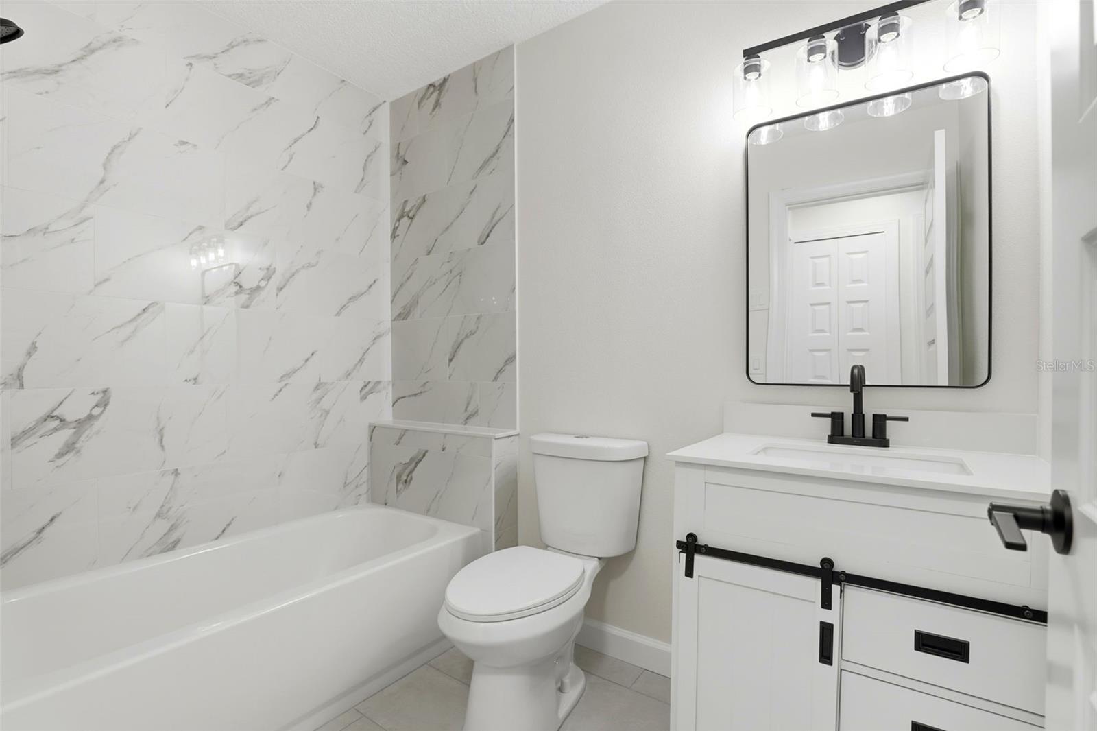 DELTONA LAKES UN 72 - Residential