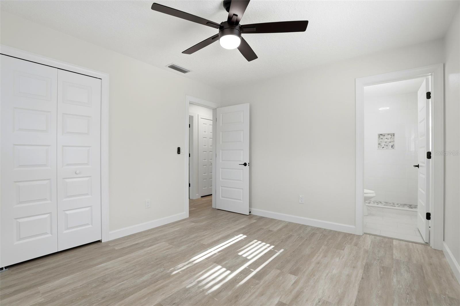 DELTONA LAKES UN 72 - Residential