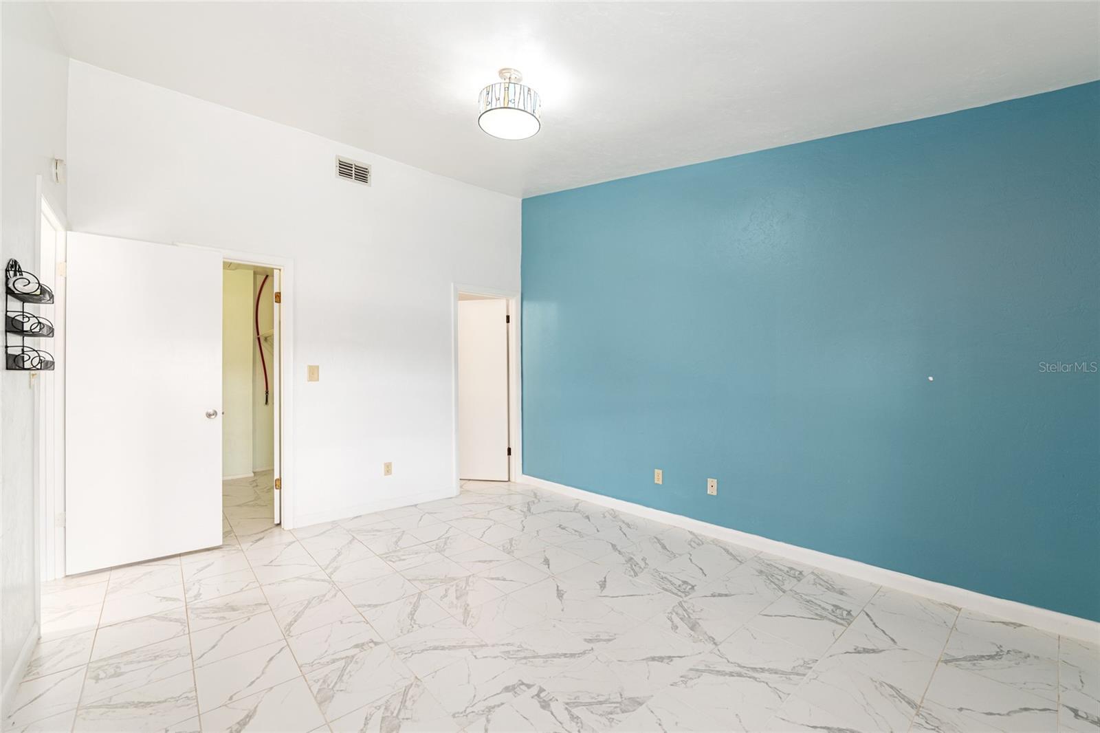 GREENLEAF - Residential