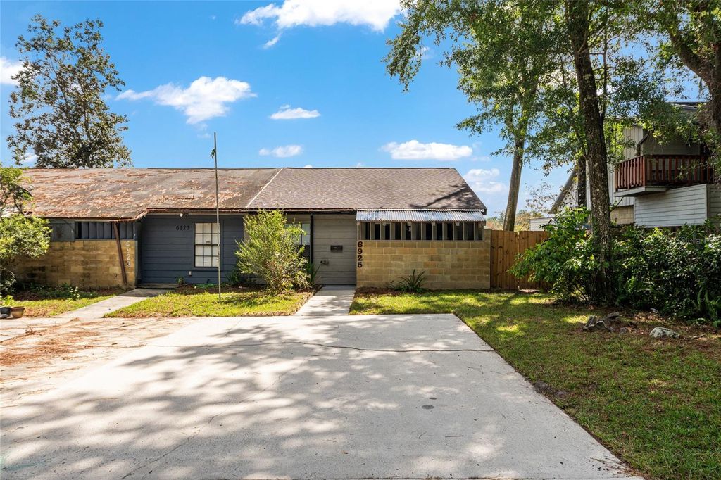 Photo of 6925 SW 46th Avenue, Gainesville, FL 32608 (MLS # GC534515)
