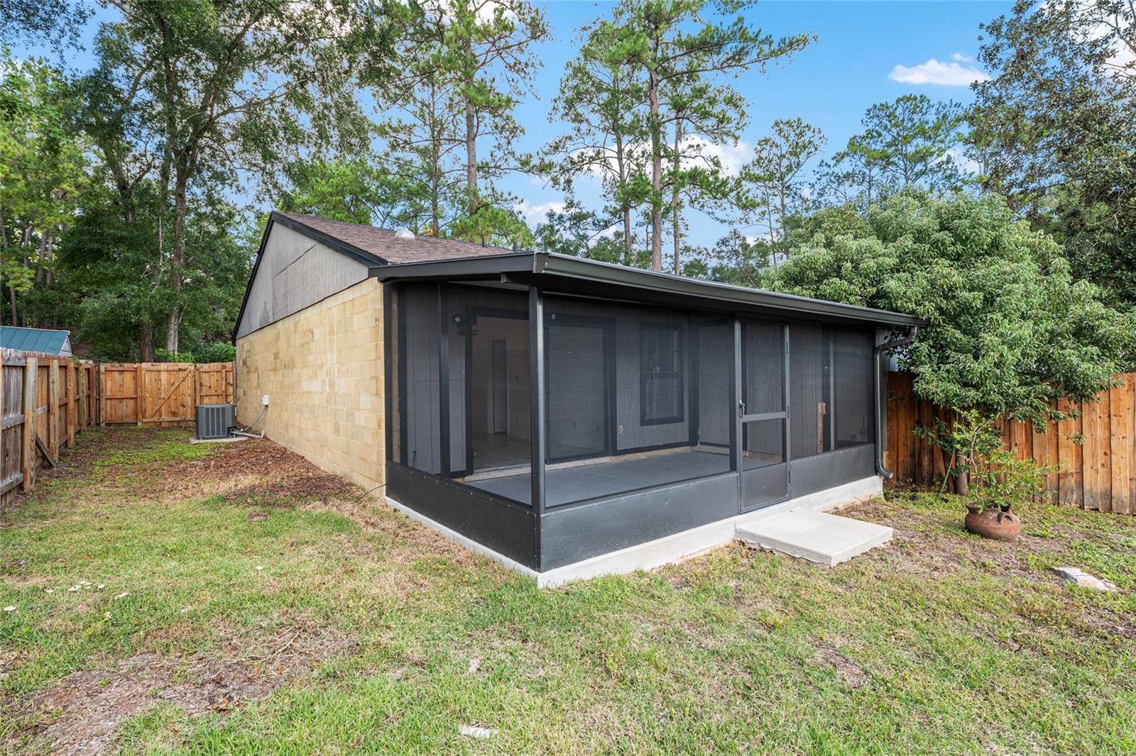 GREENLEAF - Residential