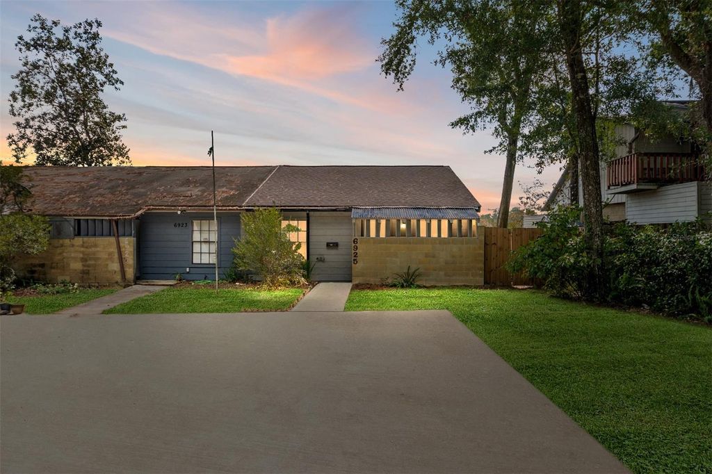 Photo of 6925 SW 46th Avenue, Gainesville, FL 32608 (MLS # GC534515)