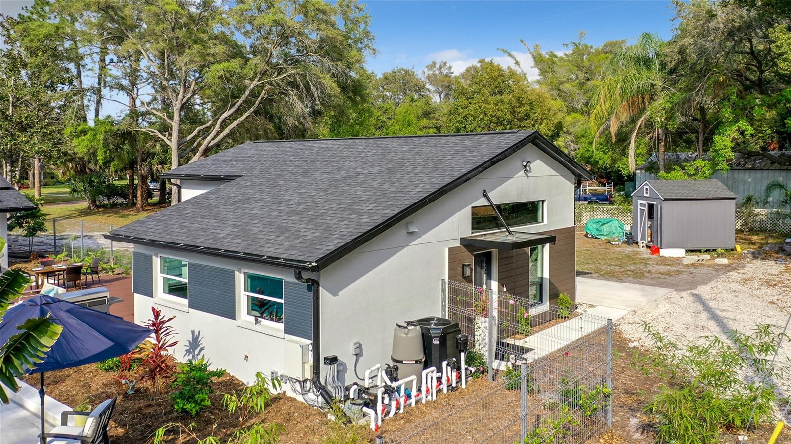 SPANISH TRAILS - Residential Lease