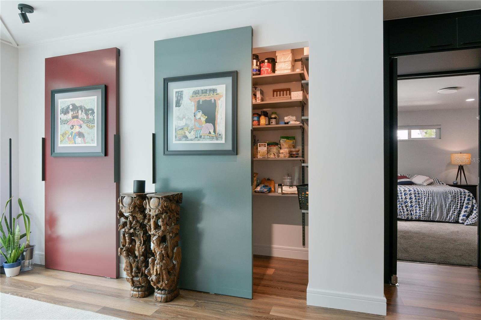 SPANISH TRAILS - Residential Lease