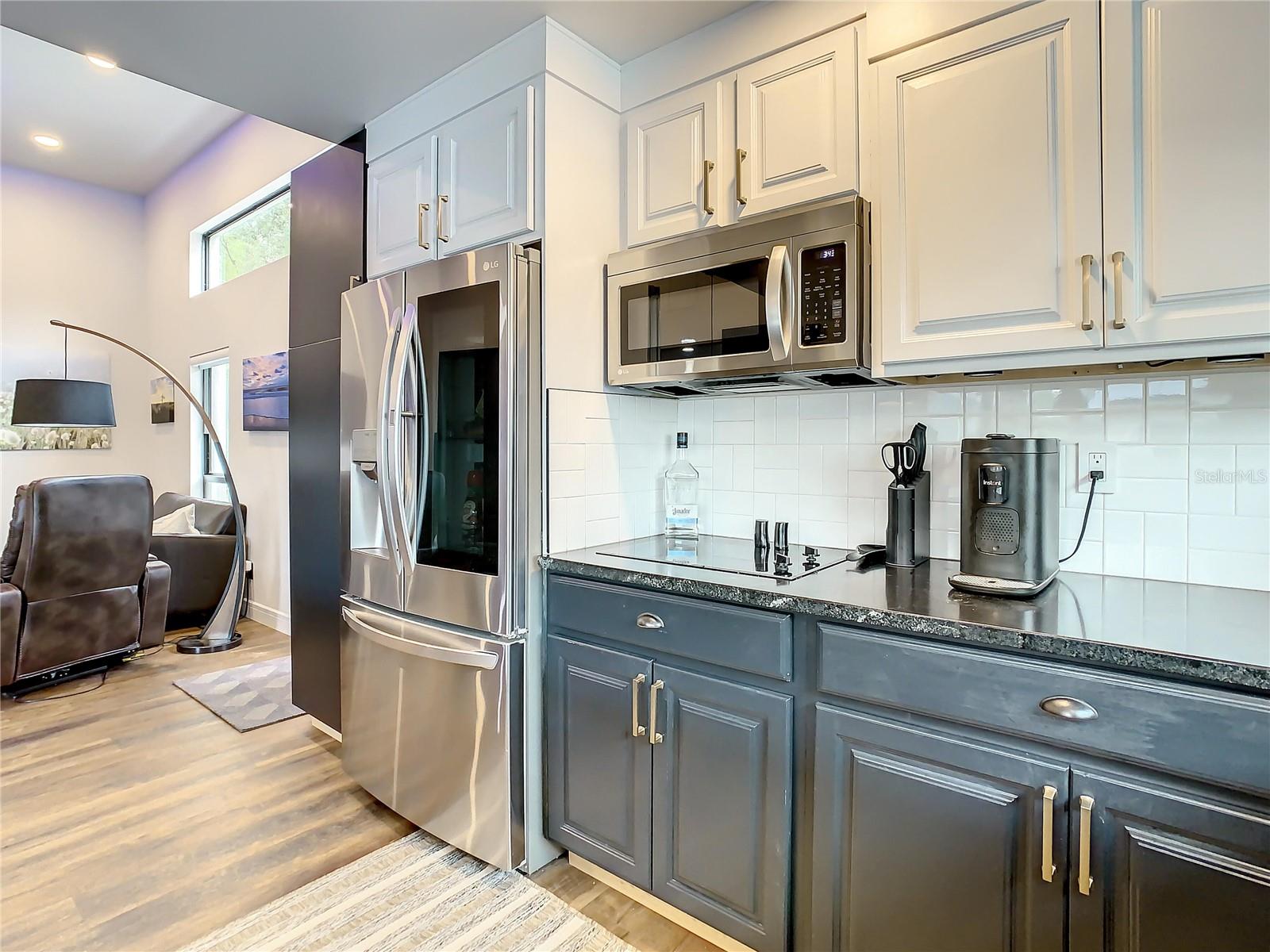 SPANISH TRAILS - Residential Lease