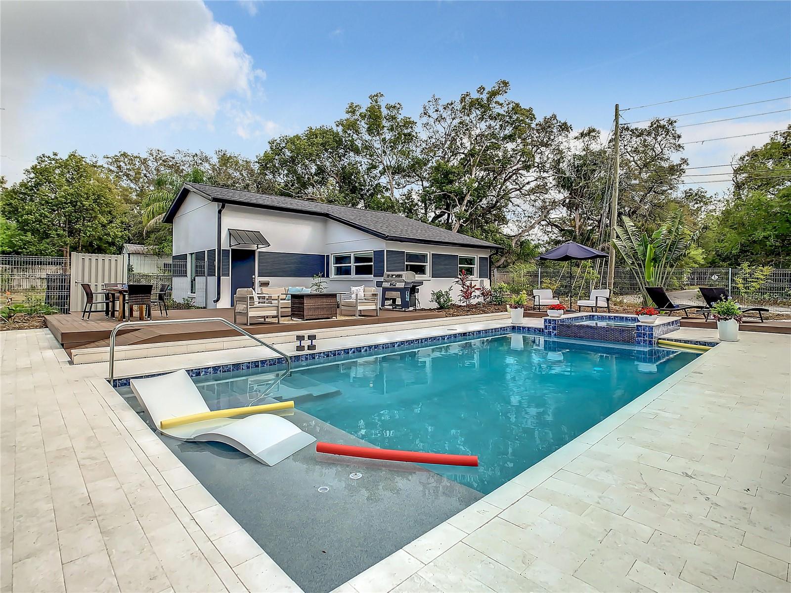 SPANISH TRAILS - Residential Lease