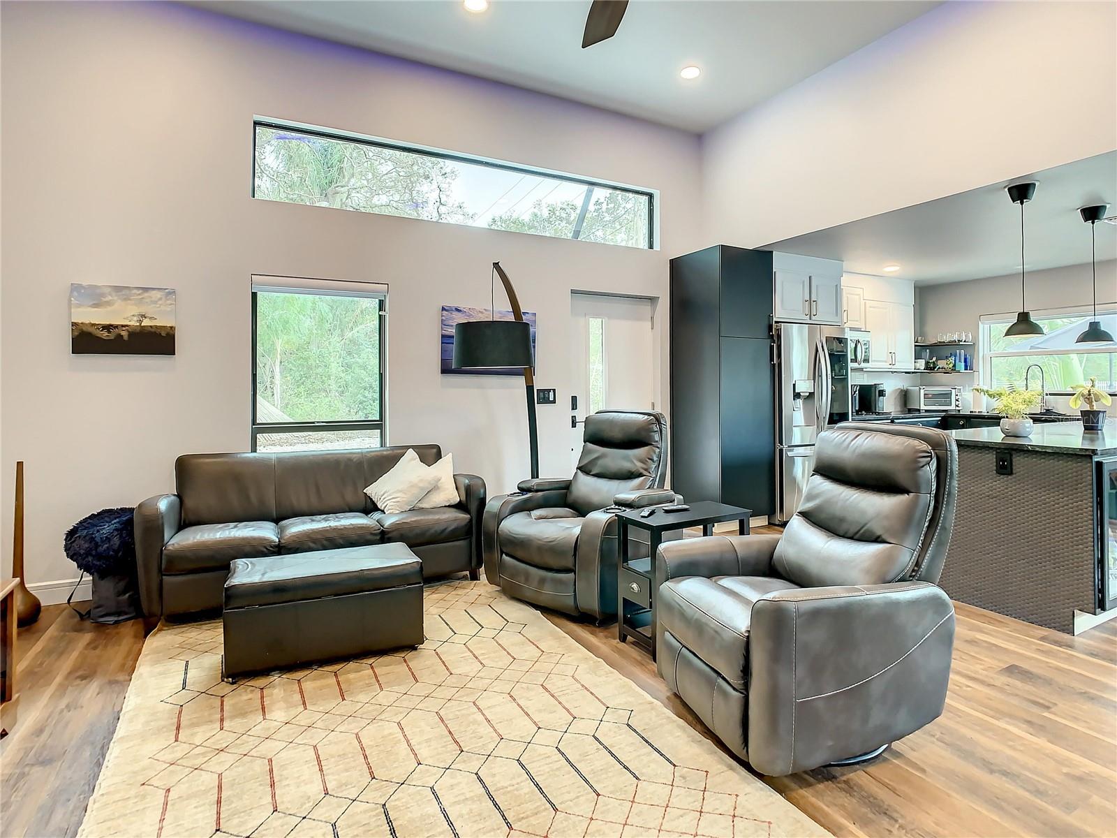 SPANISH TRAILS - Residential Lease