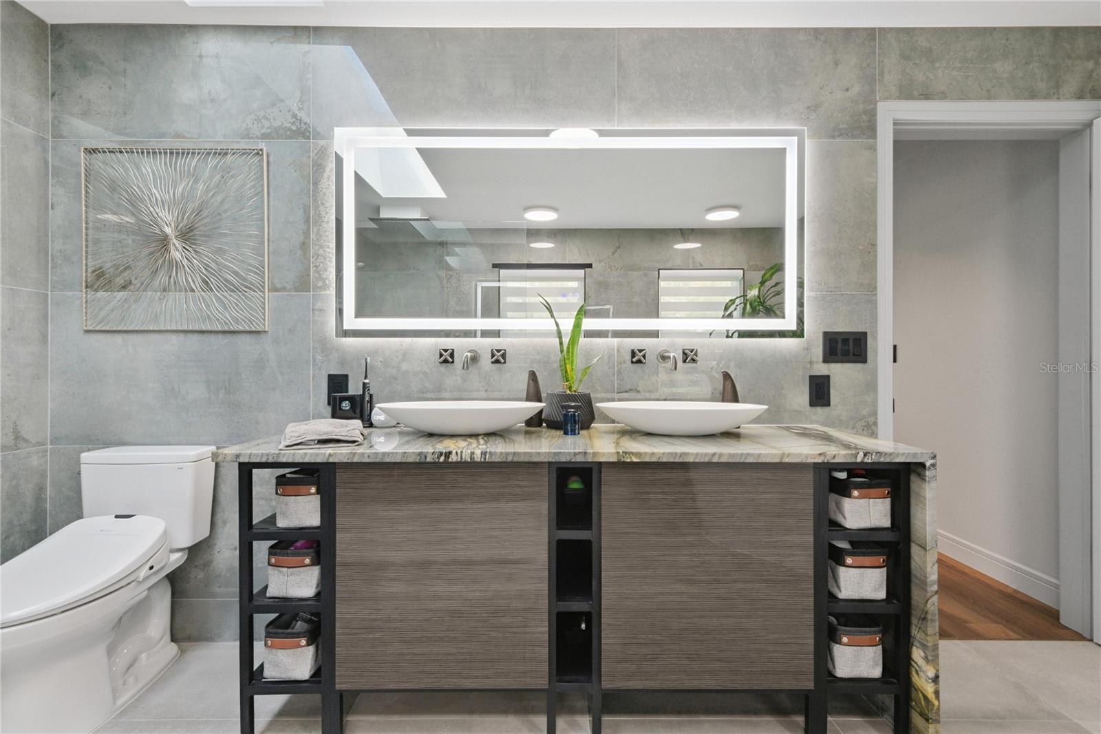 SPANISH TRAILS - Residential Lease