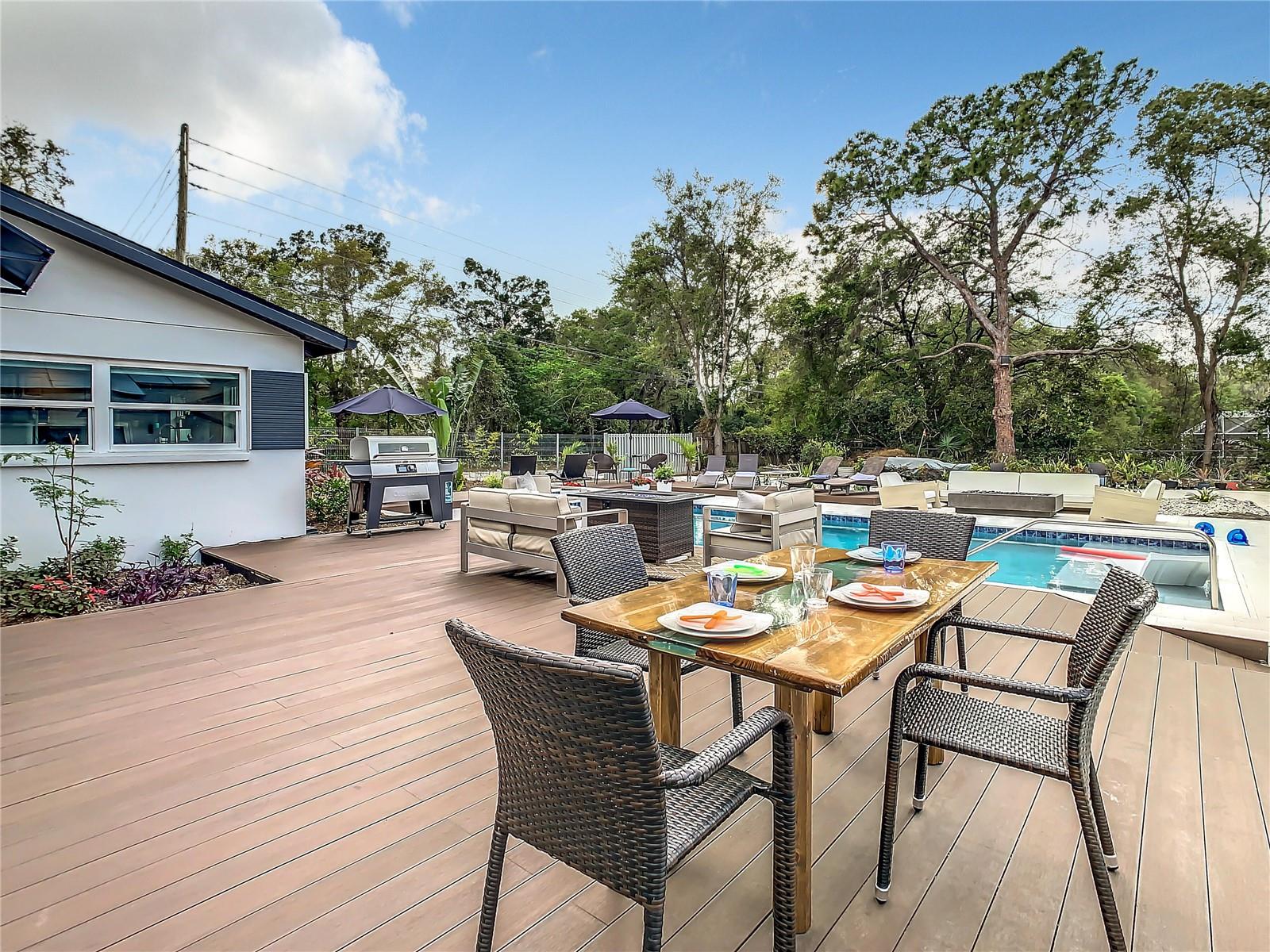 SPANISH TRAILS - Residential Lease