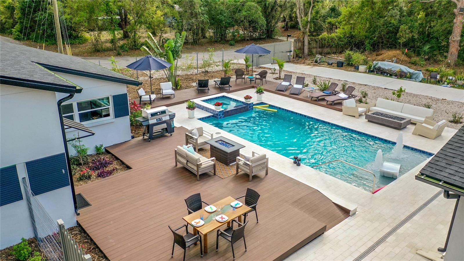 SPANISH TRAILS - Residential Lease