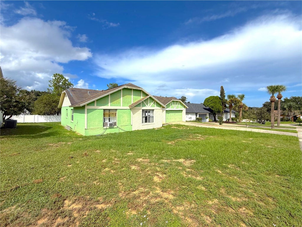 Photo of 7755 Bay Cedar Drive, Orlando, FL 32835 (MLS # O6448103)