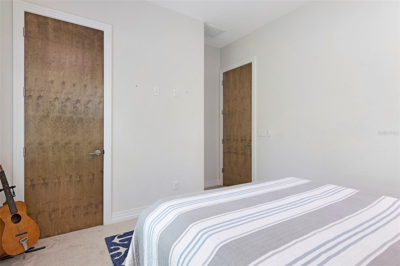 SOUTH SHORE PARK - Residential Income