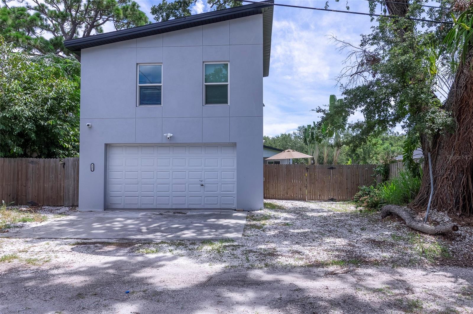 SOUTH SHORE PARK - Residential Income