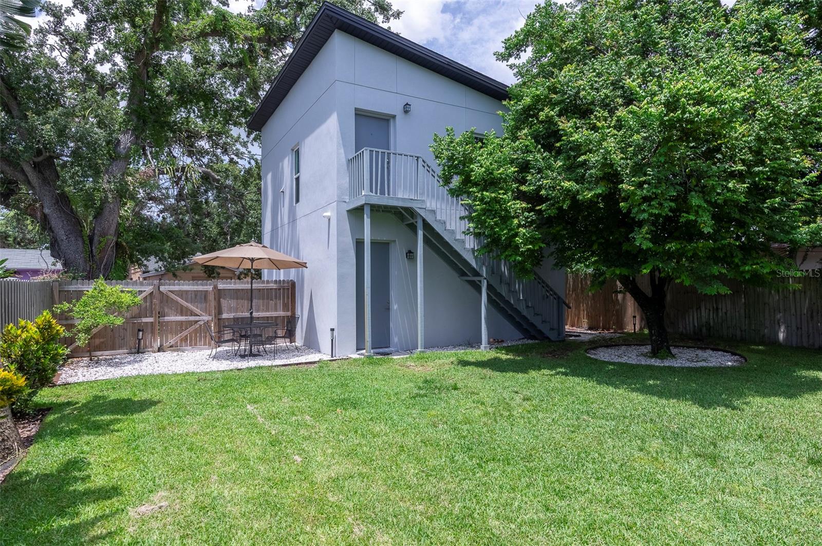 SOUTH SHORE PARK - Residential Income