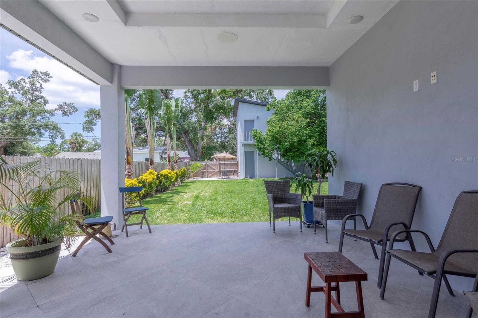 SOUTH SHORE PARK - Residential Income
