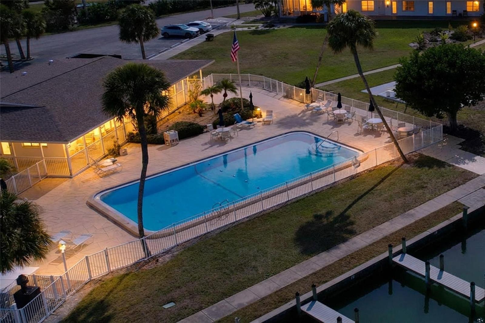 763 JOHN RINGLING BOULEVARD 36BERK