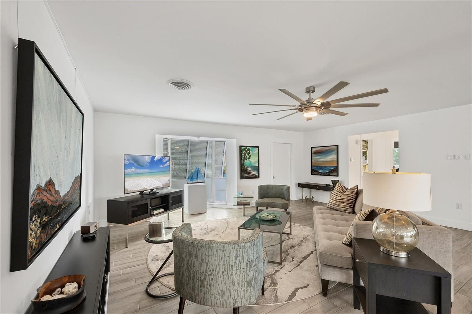 527 BELLAIRE DRIVE