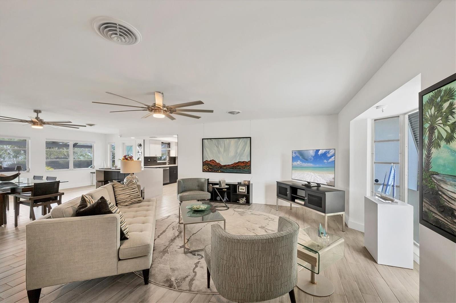 527 BELLAIRE DRIVE