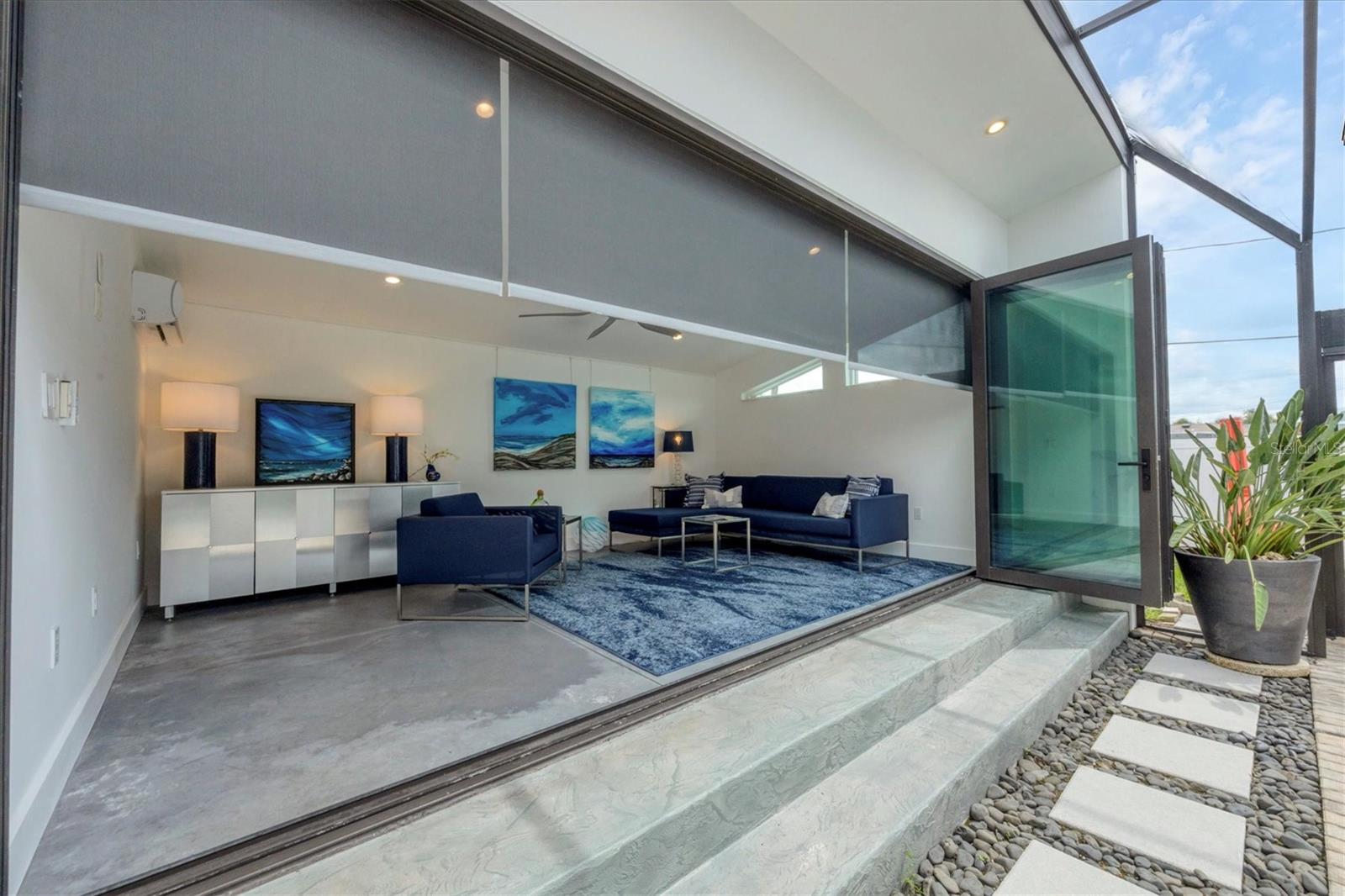 VENICE EAST 5TH ADD - Residential