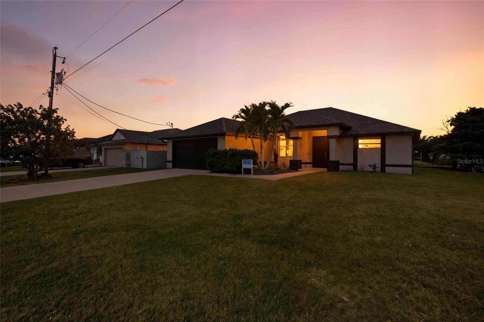 CAPE CORAL - Residential