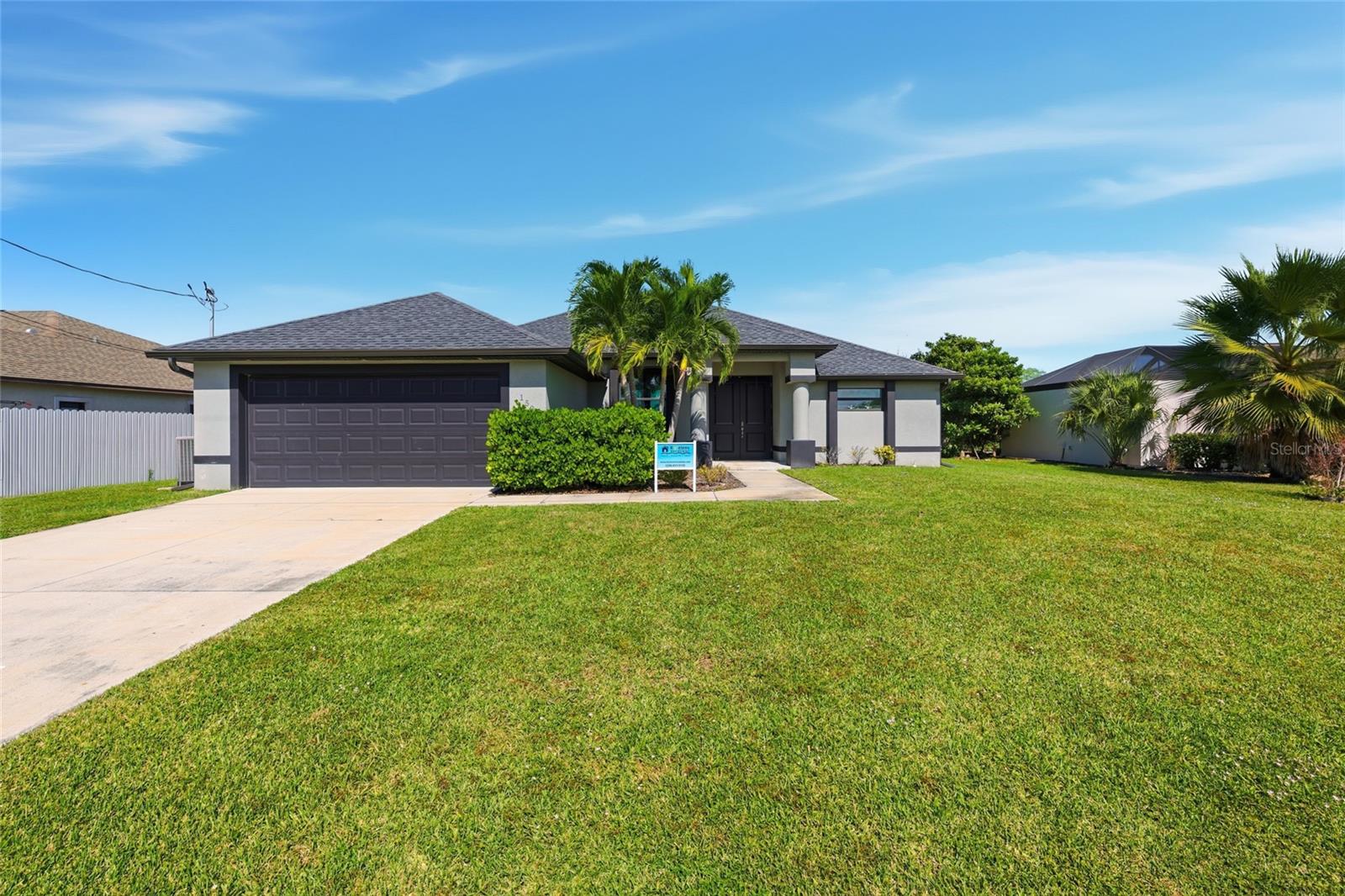 CAPE CORAL - Residential