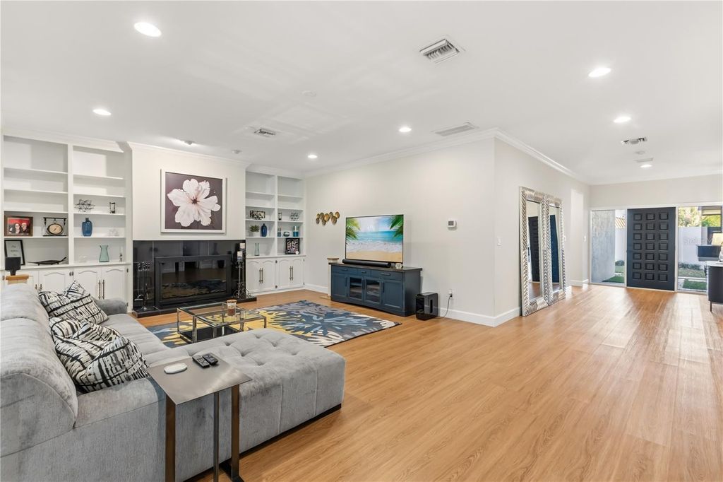 Photo of 2539 Sweetwater Country Club Drive, Apopka, FL 32712 (MLS # O6393652)