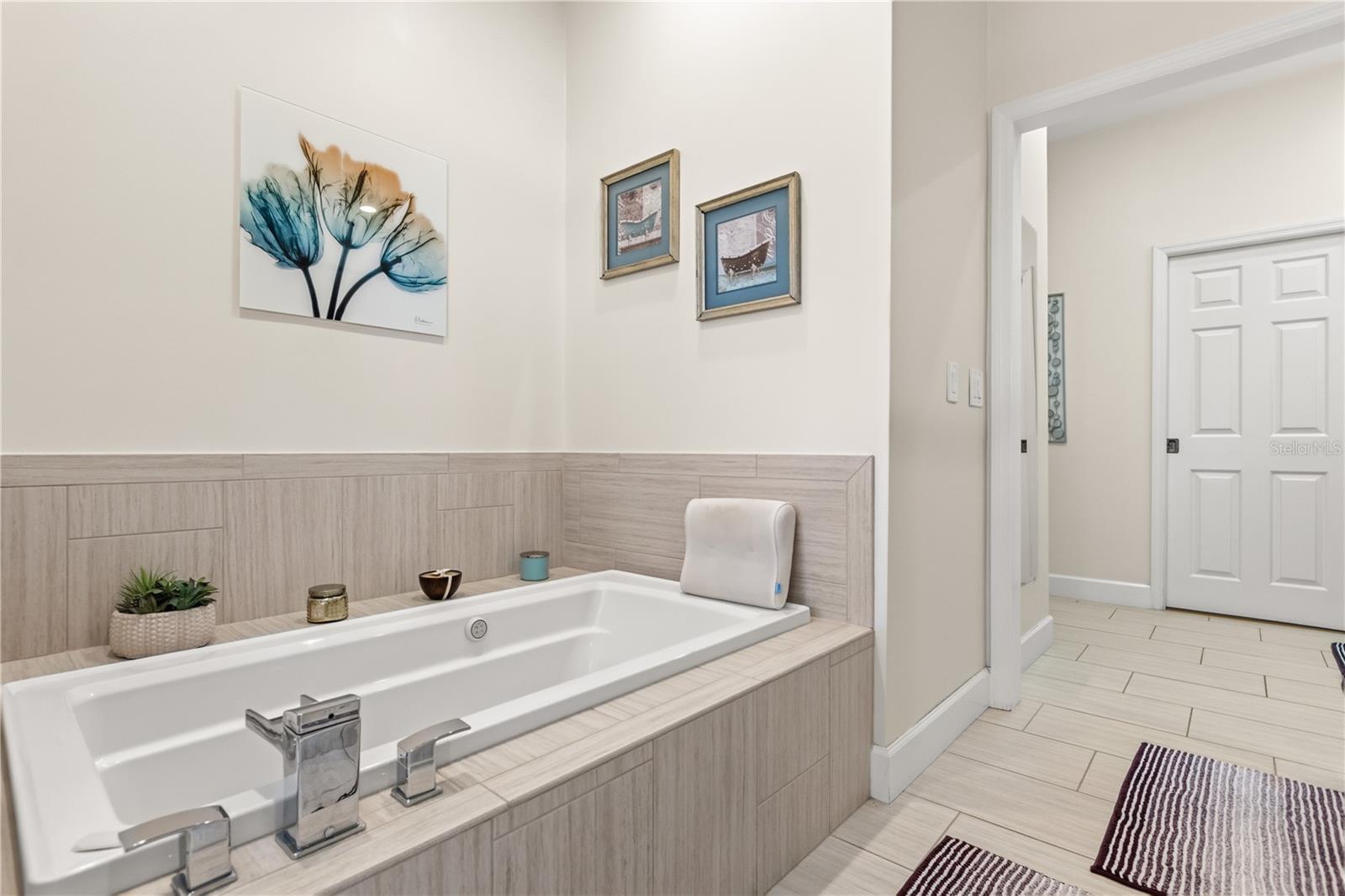 SWEETWATER COUNTRY CLUB - Residential