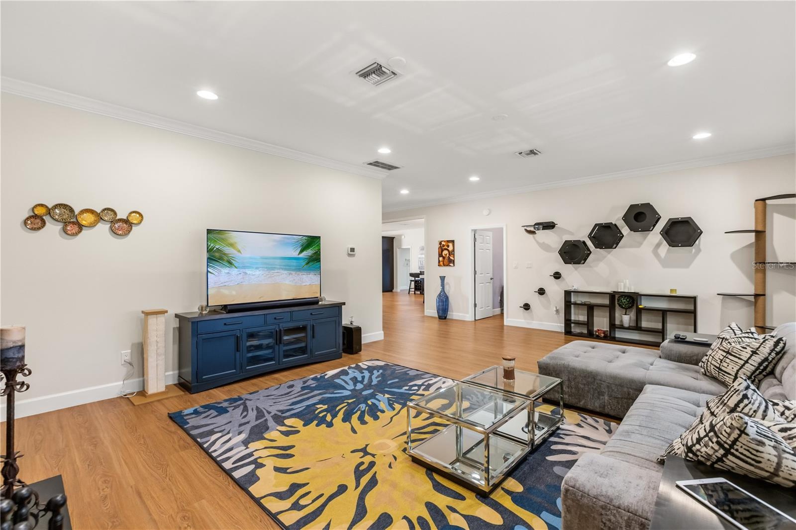 2539 SWEETWATER COUNTRY CLUB DRIVE