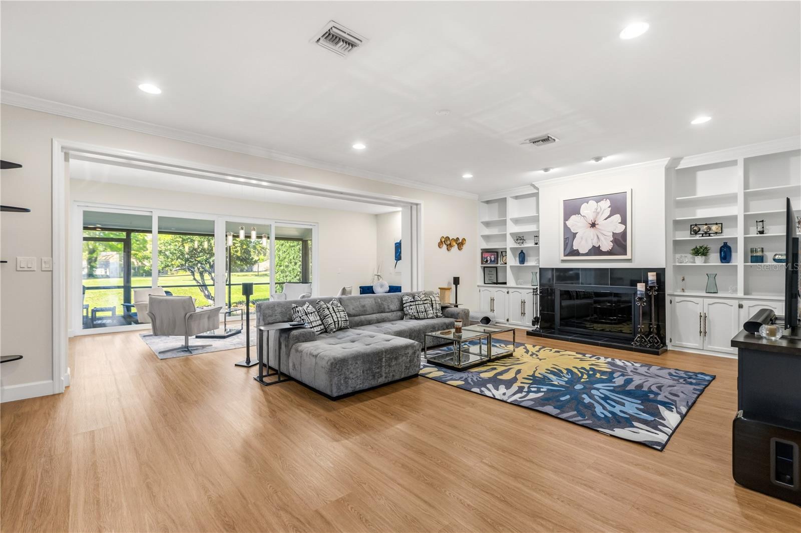 2539 SWEETWATER COUNTRY CLUB DRIVE