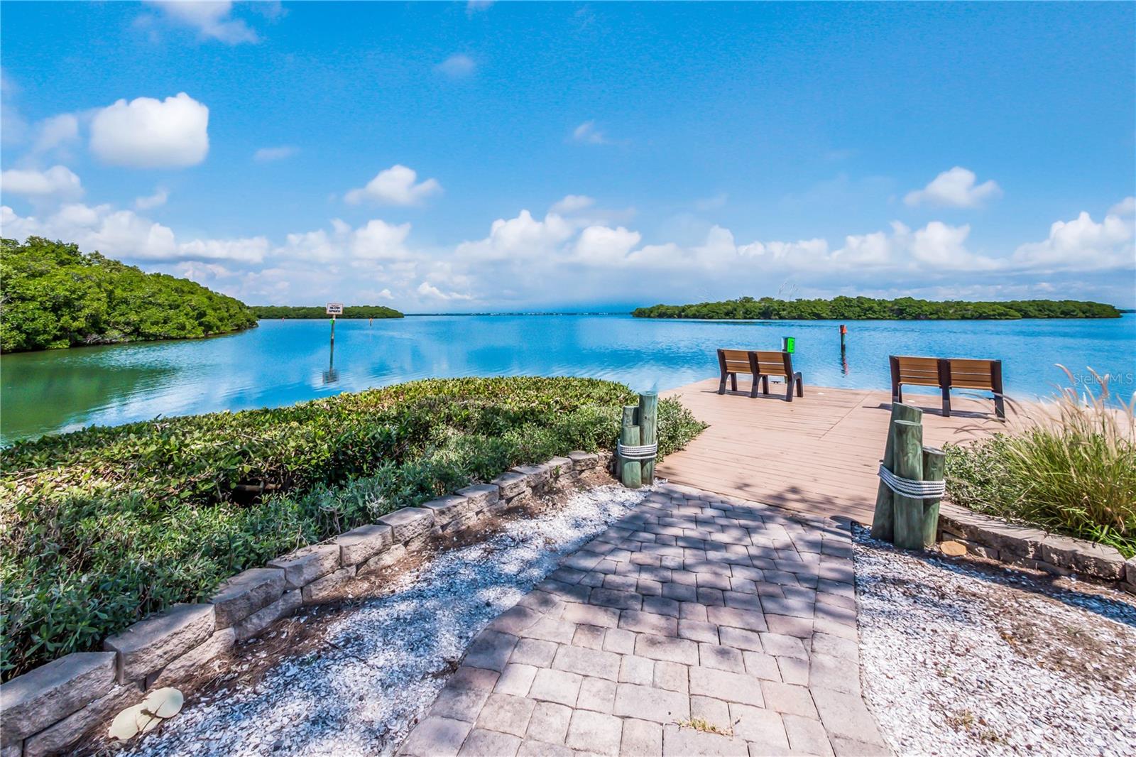 PELICAN HARBOUR & BEACH CLUB - Residential