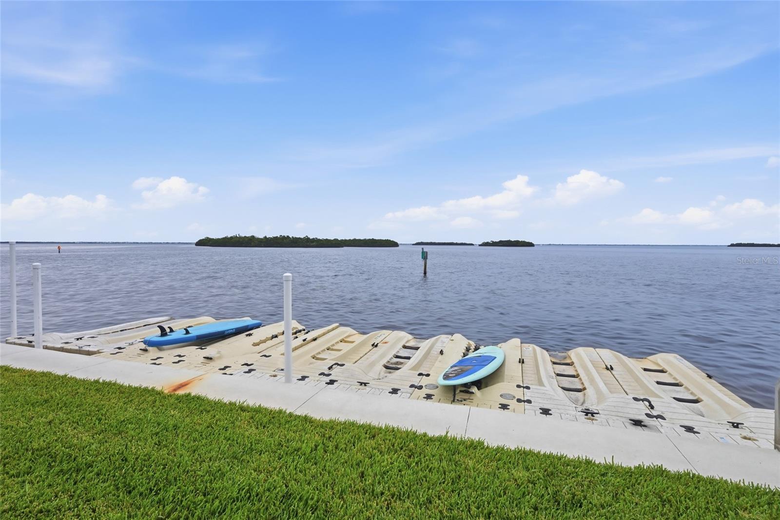 PELICAN HARBOUR & BEACH CLUB - Residential