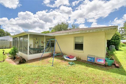 A home in WINTER HAVEN