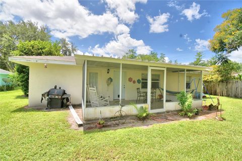 A home in WINTER HAVEN