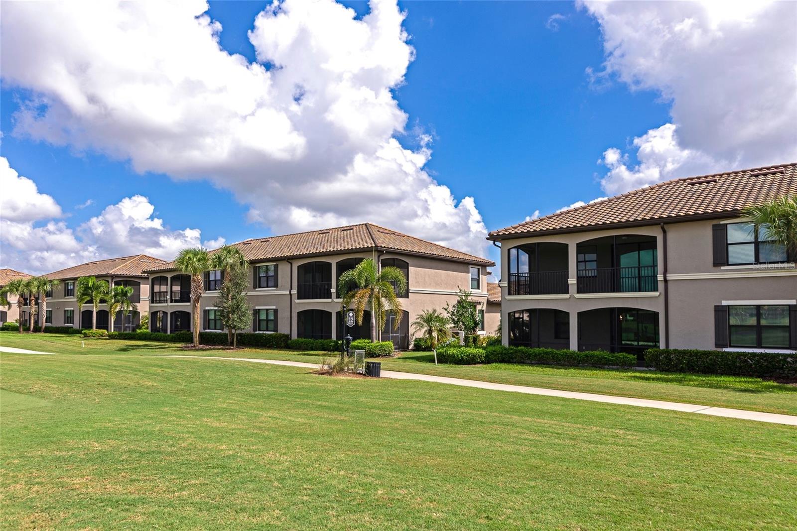 LAKEWOOD NATIONAL GOLF CLUB - Residential