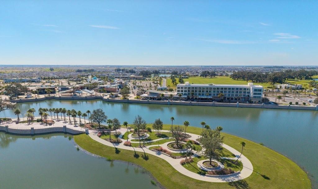 1744 WOELKERS CIRCLE