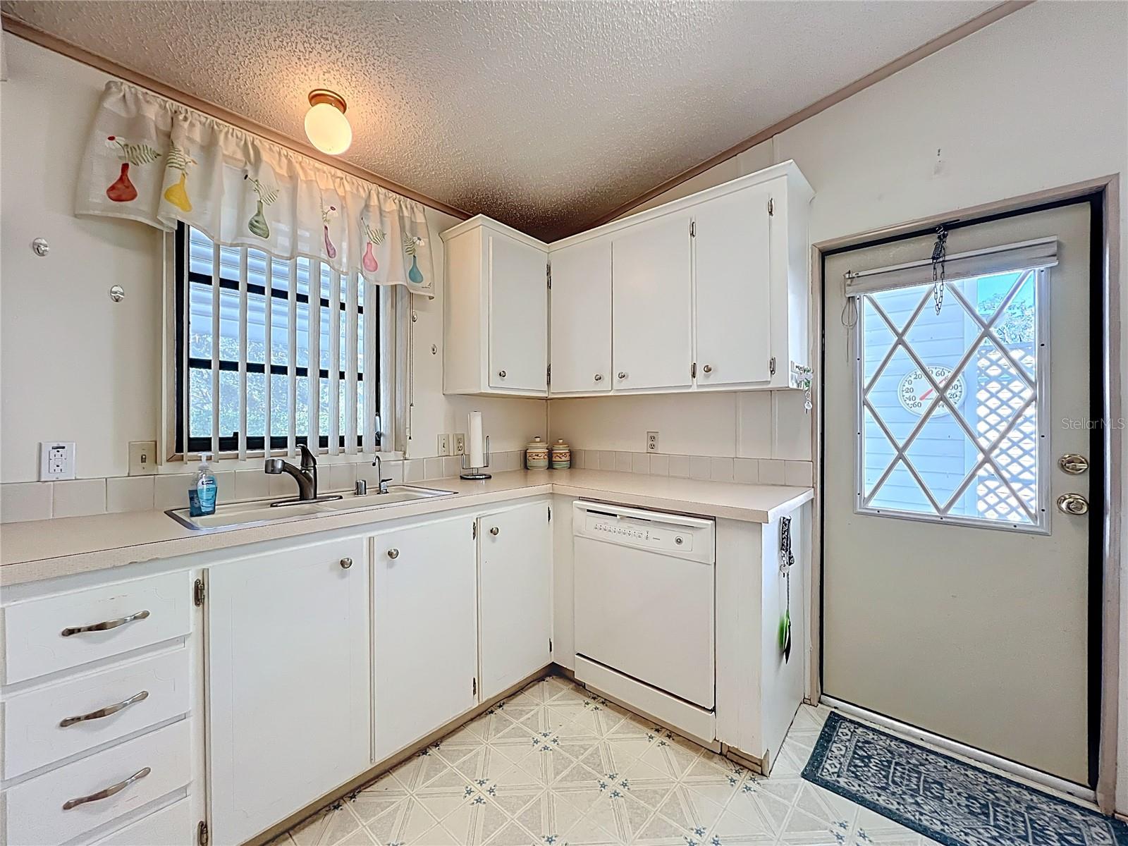 PLANTATION AT LEESBURG - Residential