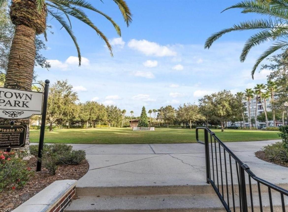 LIVE/WORK UNS/UPTOWN AVALON - Residential Lease