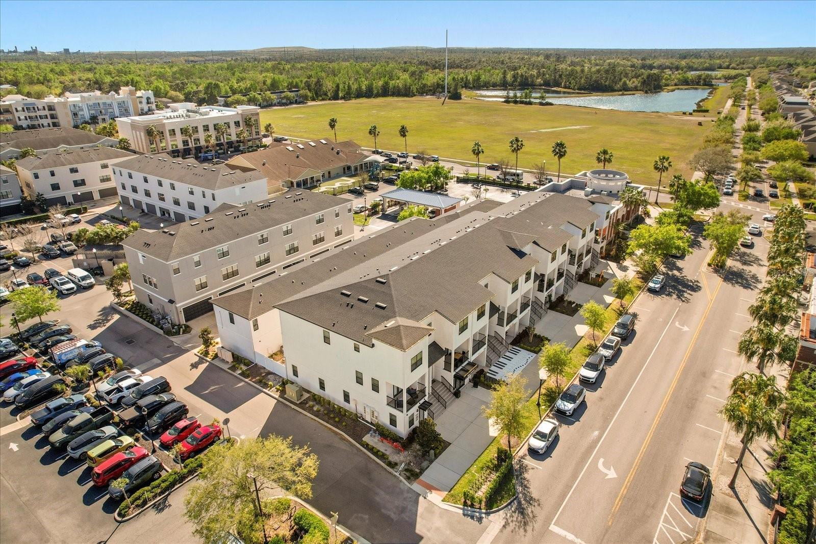 LIVE/WORK UNS/UPTOWN AVALON - Residential Lease