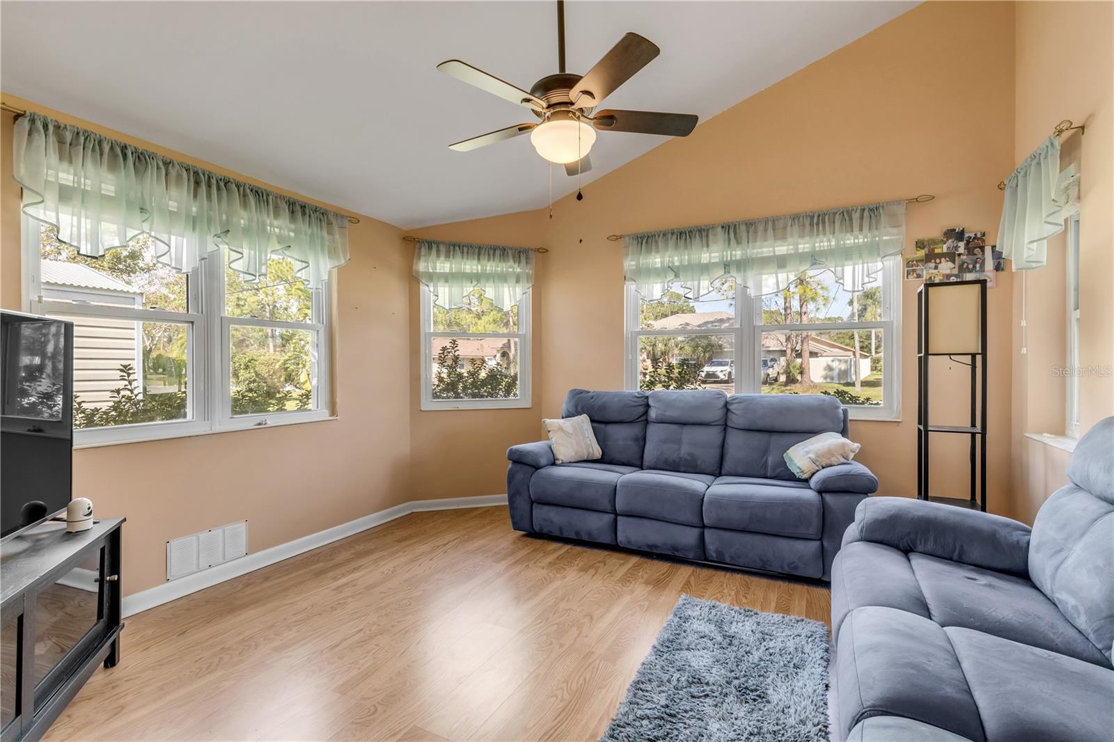 PALM COAST/WYNNFIELD SEC 18 - Residential