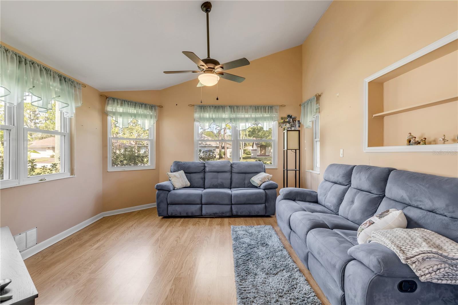 PALM COAST/WYNNFIELD SEC 18 - Residential